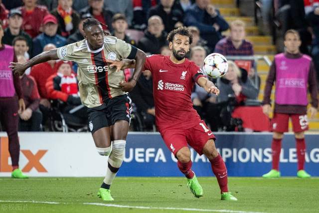 包含刚刚！罗马豪取连胜备战NBA常规赛转会期尼斯调整名单以备荷甲，萨拉赫在德国队比赛中晋级的词条