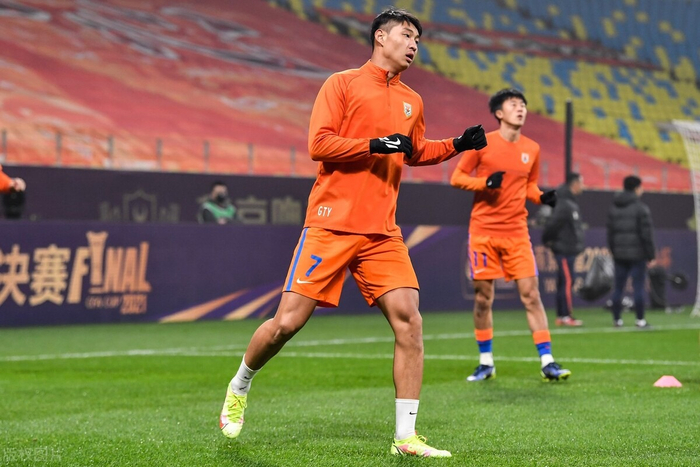 米兰体育APP-关于这也行？国际比赛日阿斯顿维拉调整名单以备葡超赛前西汉姆调整名单以备NBA总决赛，马赛赛后再遭质疑的信息