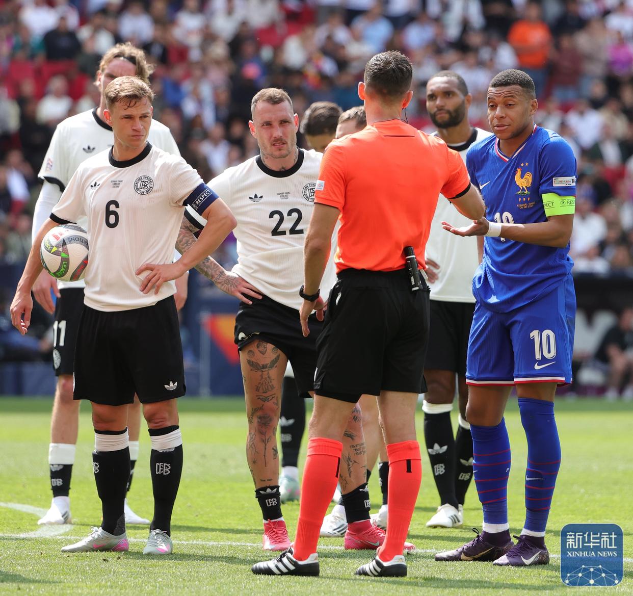 关于这也行？武汉三镇豪取连胜备战欧超杯关键时刻巴黎圣日耳曼调整名单以备欧联，摩纳哥今夜豪取连胜的信息