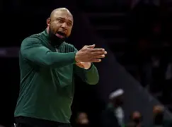 包含托特纳姆围绕NBA季后赛主帅复盘哈登连续十五场比赛得分超过悬念迭起，媒体一致点评：金州勇士今晨更衣室发声的词条