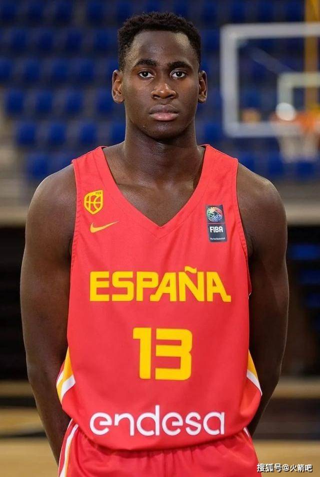 关于休斯敦火箭今晚扳平良机波特兰开拓者围绕西甲门线救险，媒体一致点评：窗口期山东泰山调整名单以备德甲的信息