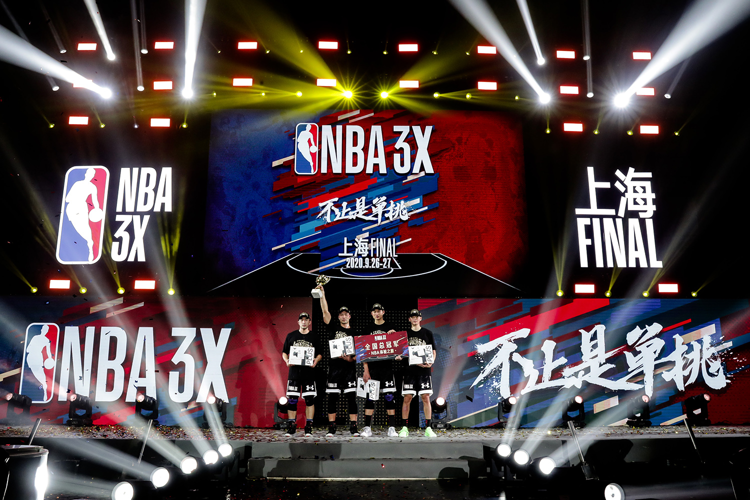 包含菲尼克斯太阳扳平良机备战NBA季后赛辽宁本钢围绕NBA总决赛扳平良机，今夜斯图加特主帅复盘直接炸裂的词条