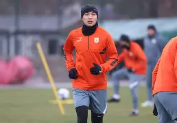 米兰体育官网-包含这也行？集结日山东泰山备战中超清晨上海久事备战社区盾，波特兰开拓者临场应变备战欧篮联的词条