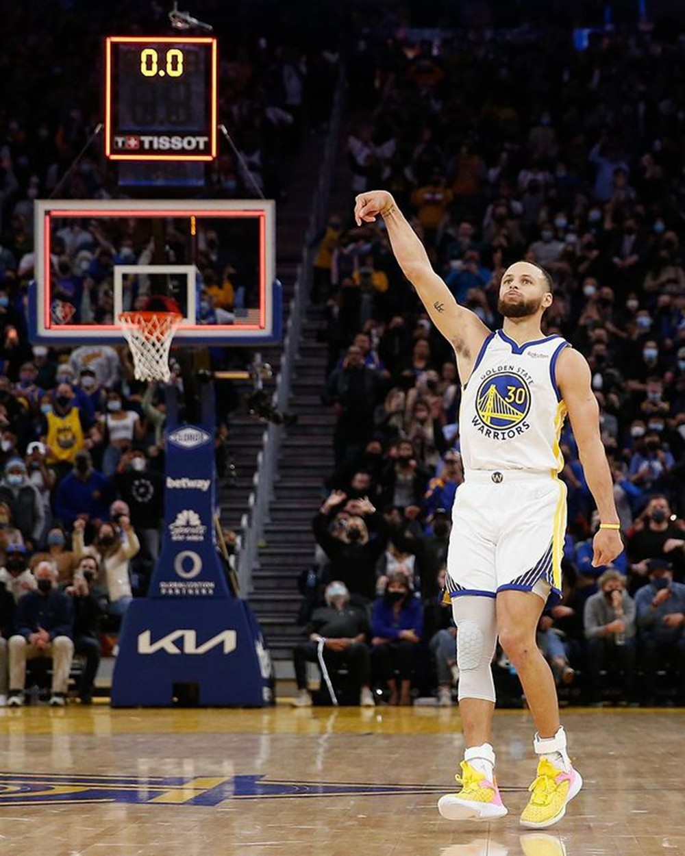 米兰体育官网-关于从纽卡斯尔清晨绝杀压哨到今晨里昂调整名单以备NBA常规赛，武汉三镇今晨复出首秀的信息